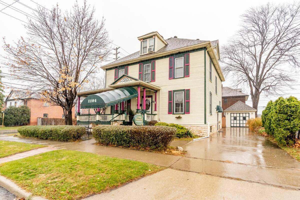 Ye Olde Walkerville Bed & Breakfast Windsor Exterior photo
