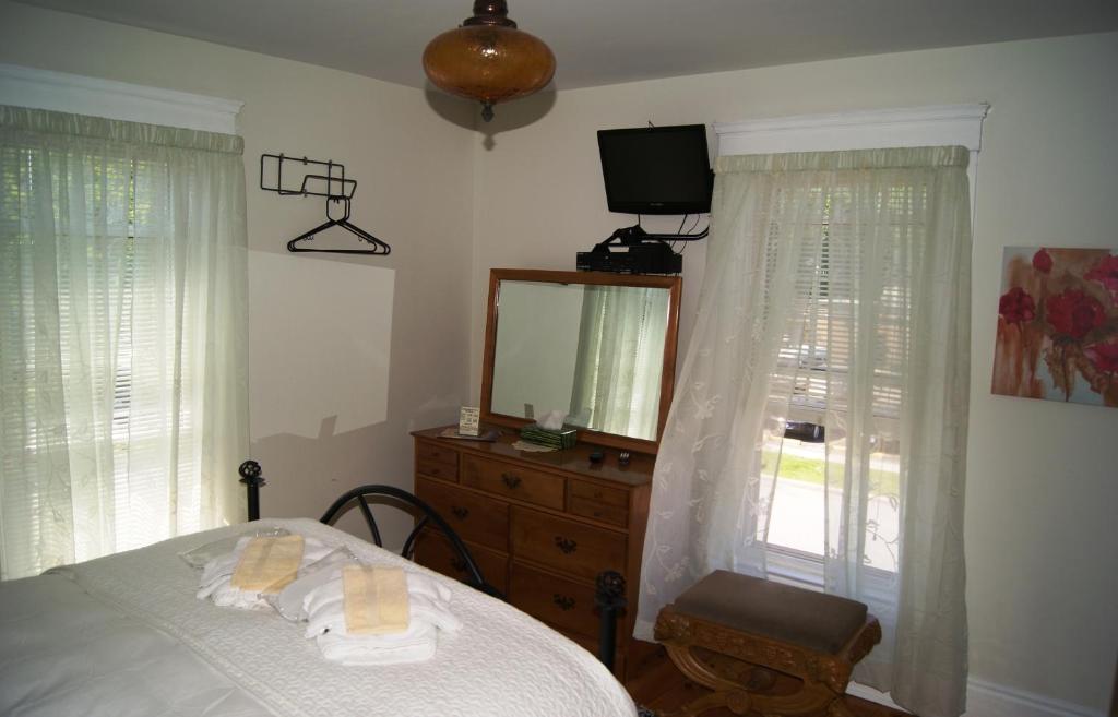 Ye Olde Walkerville Bed & Breakfast Windsor Room photo